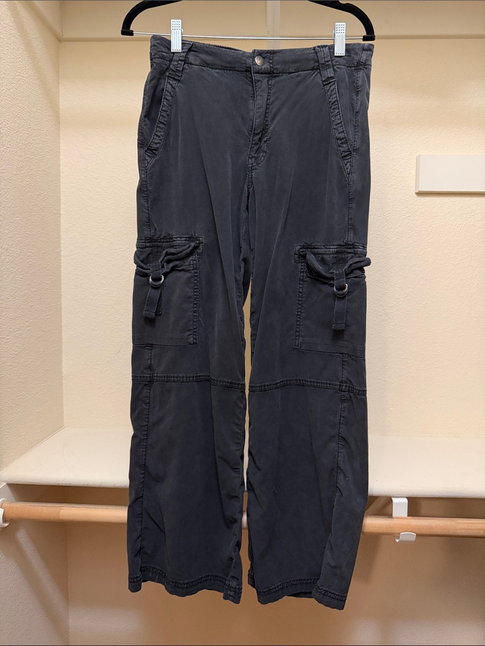 American Eagle Outfitters Black Cargo Pants